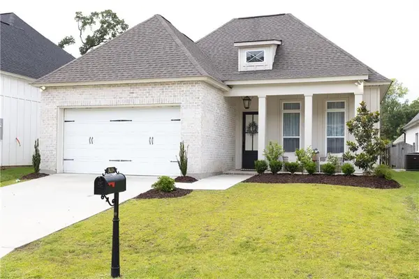 3034 Moss Point Lane, Madisonville, LA 70447