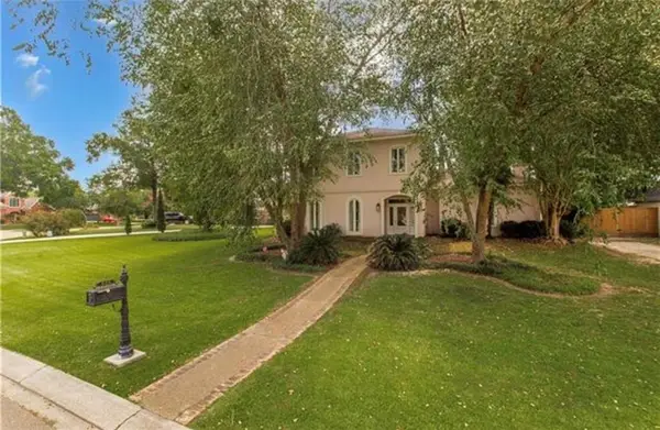 615 River Oaks Drive, Covington, LA 70433
