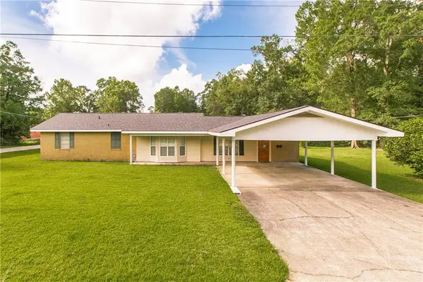 928 S Dogwood Drive, Bogalusa, LA 70427