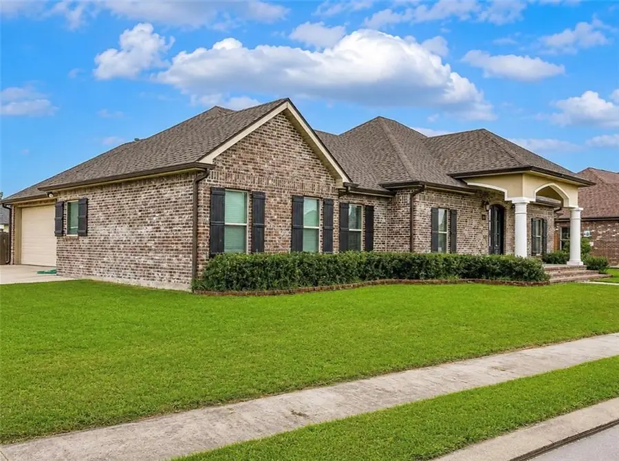 236 Mandalay Boulevard, Houma, LA 70360 - #2