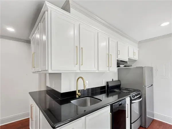 618 Dauphine Street #2C, New Orleans, LA 70112
