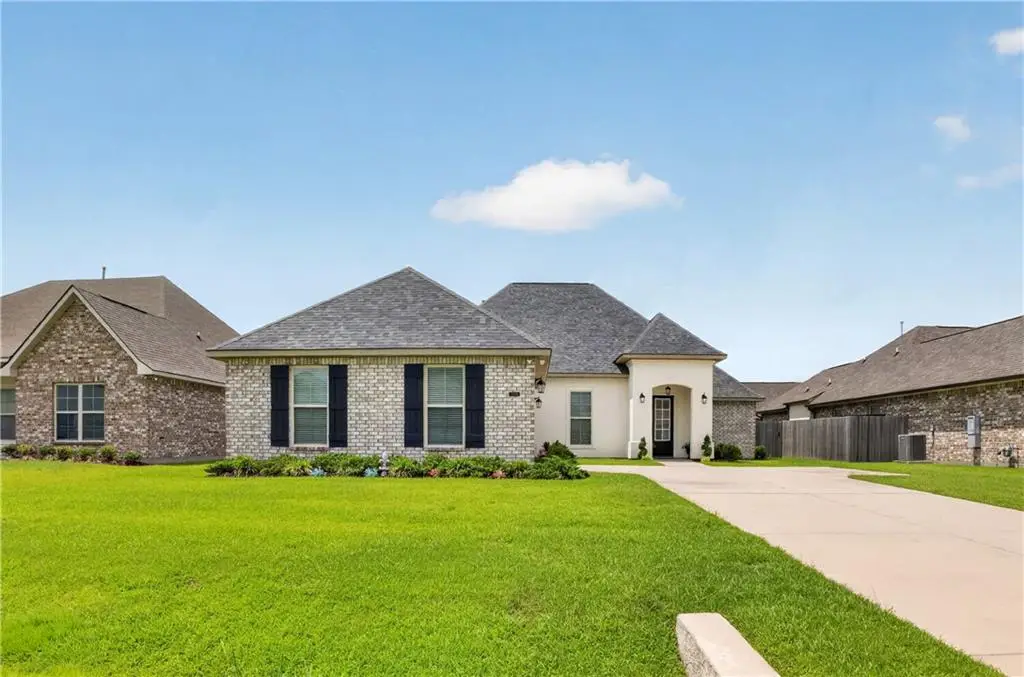 103 Cypress Park Lane, Belle Chasse, LA 70037 - #1