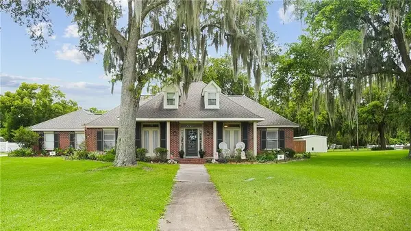 123 Sarah Drive, Belle Chasse, LA 70037