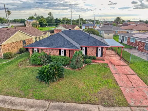 5108 Sandhurst Drive, New Orleans, LA 70126