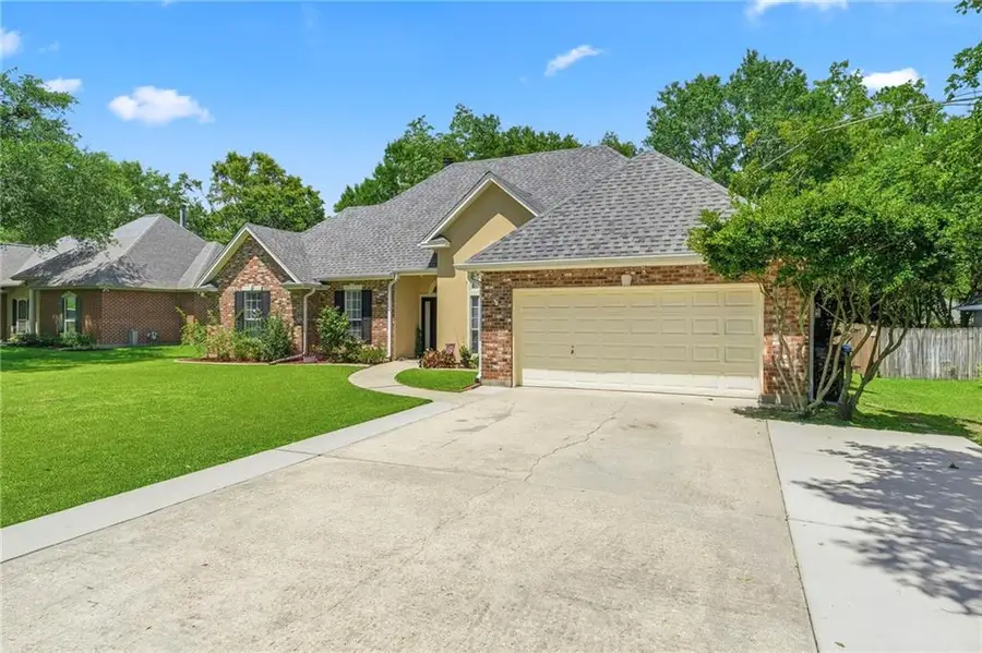 737 Navajo Drive, Abita Springs, LA 70420 - #3
