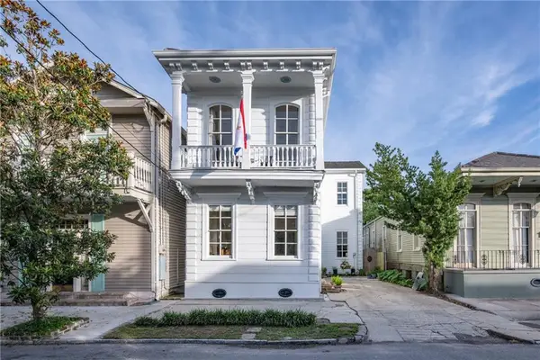 3454 Laurel Street, New Orleans, LA 70115