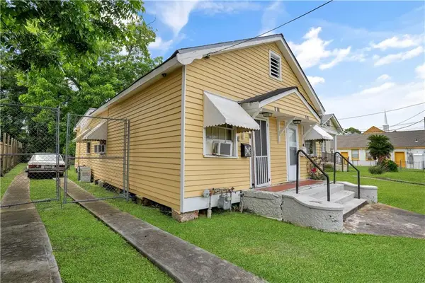 1015-17 Saux Lane, New Orleans, LA 70114