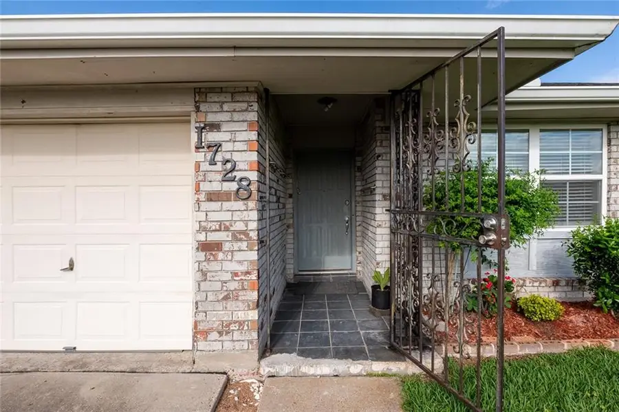 1728 Longbridge Street, Marrero, LA 70072 - #2