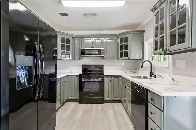 5713 Third Street, Violet, LA 70092 - #3