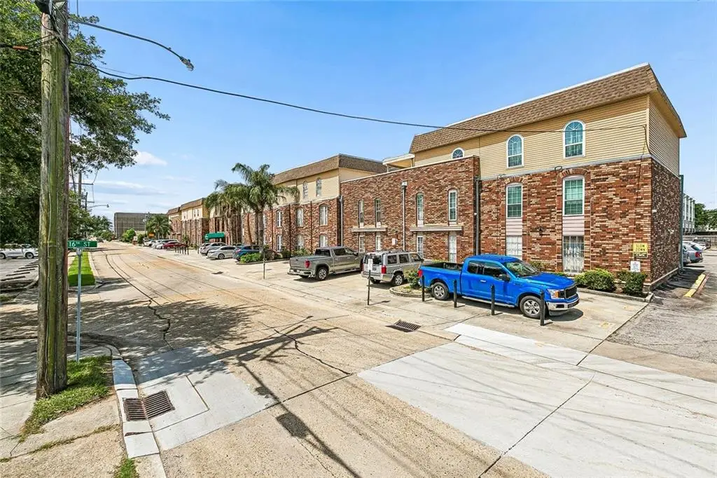 3320 N Arnoult Road #122, Metairie, LA 70002 - #1