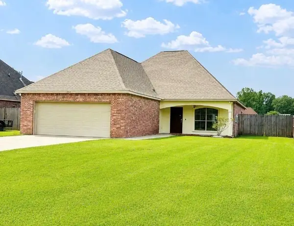 13134 N Montrose Drive, Denham Springs, LA 70726
