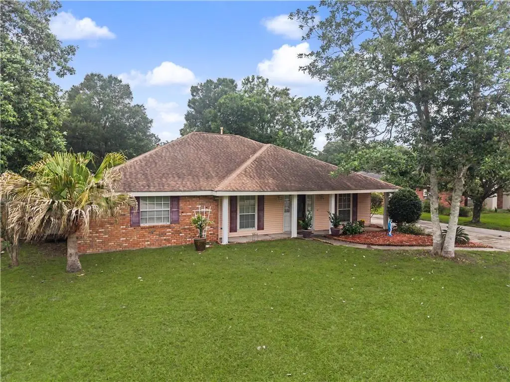 202 Governors Court, Mandeville, LA 70448 - #1
