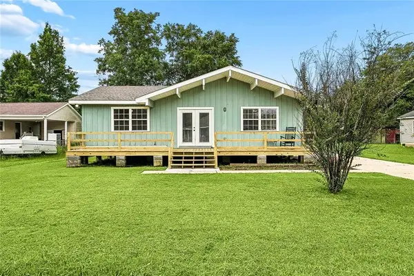 18024 Davie Drive, Ponchatoula, LA 70454