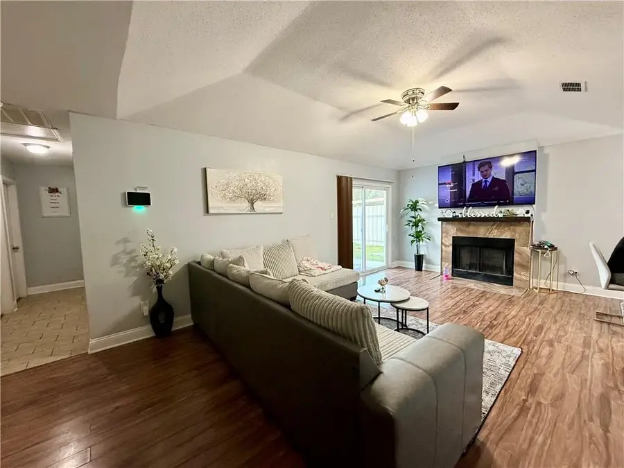 216 Dale Avenue, Gretna, LA 70056 - #2