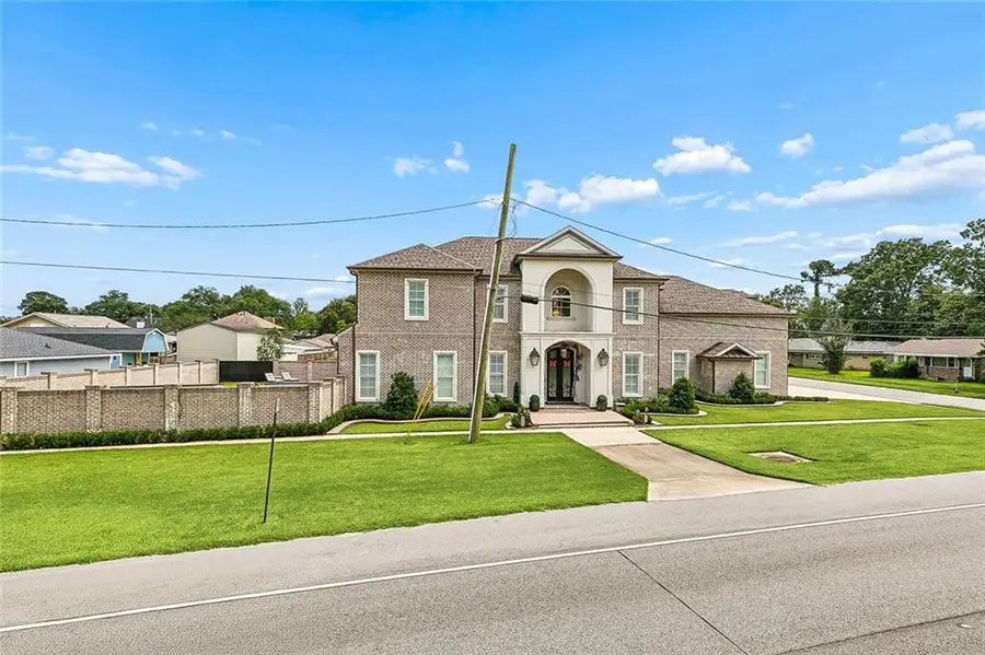 159 Elaine Avenue, Harahan, LA 70123 - #2