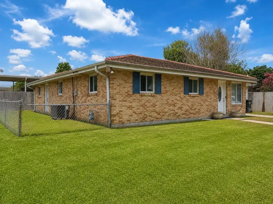 2400 Volpe Street, Chalmette, LA 70043 - #2