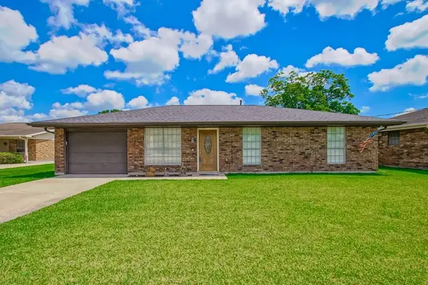 114 Ballay Drive, Belle Chasse, LA 70037