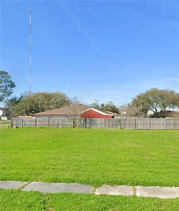 3608 Lyndell Drive, Chalmette, LA 70043