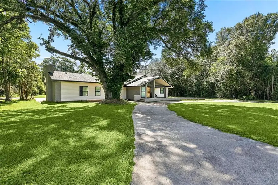 676 E Railroad Avenue, Independence, LA 70443 - #2