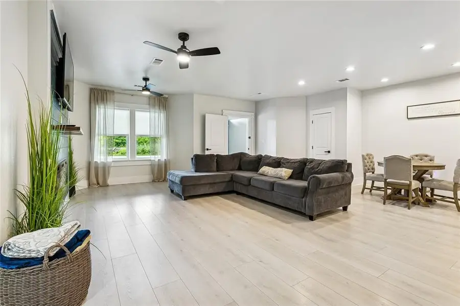 676 E Railroad Avenue, Independence, LA 70443 - #3
