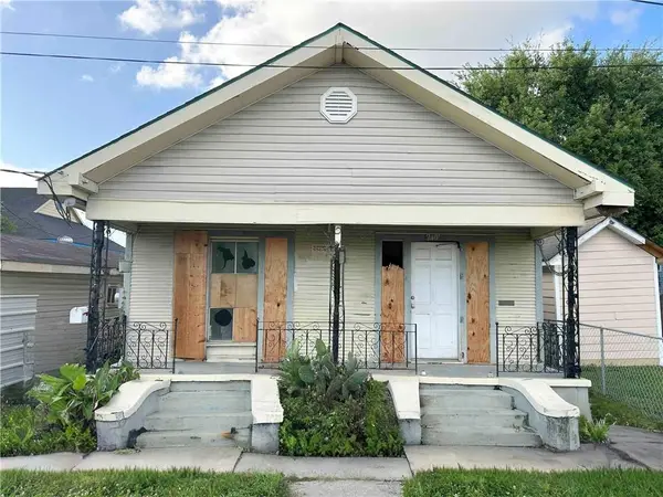 2407 S Miro Street, New Orleans, LA 70125