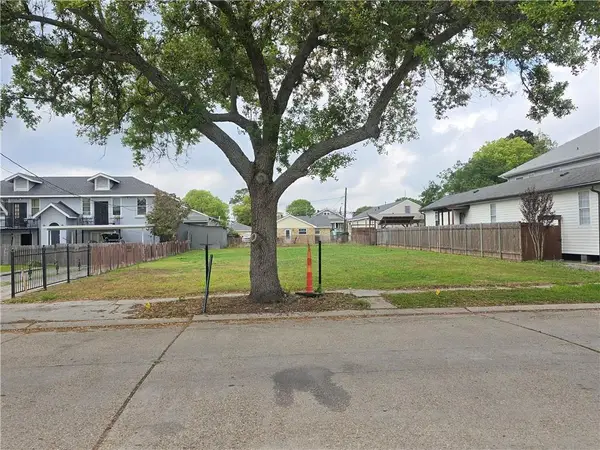 112 Papworth Avenue, Metairie, LA 70005
