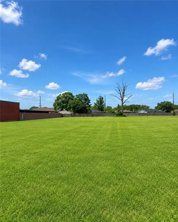 3108 Barataria Boulevard, Marrero, LA 70072