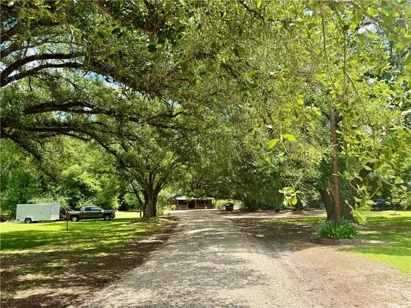 41210 Fire Tower Road, Ponchatoula, LA 70454