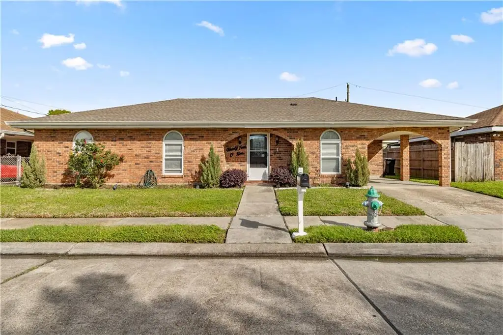 2405 Artillery Drive, Chalmette, LA 70043 - #1