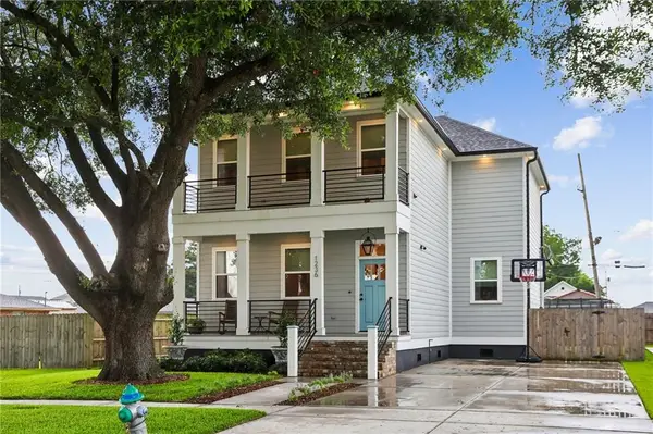 1236 Perrin Drive, Arabi, LA 70032