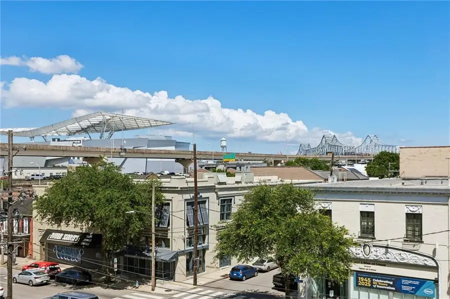 1205 St Charles Avenue #403, New Orleans, LA 70130 - #2