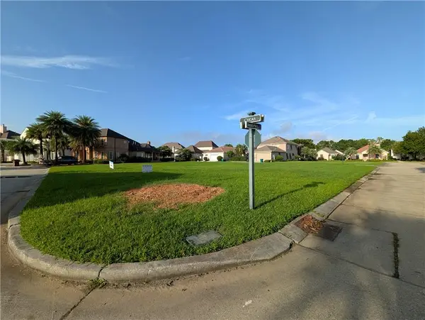Cycas Street, Kenner, LA 70065