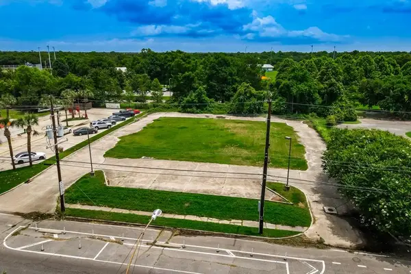 5571 Read Boulevard, New Orleans, LA 70127