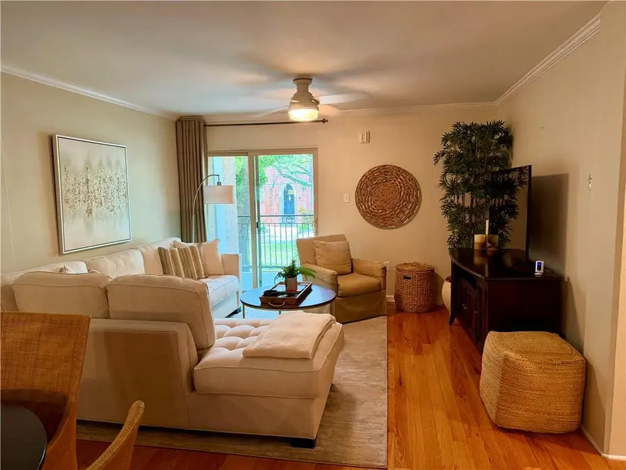 3915 Saint Charles Avenue #205, New Orleans, LA 70115 - #2