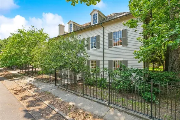 1305 Dublin Street, New Orleans, LA 70118