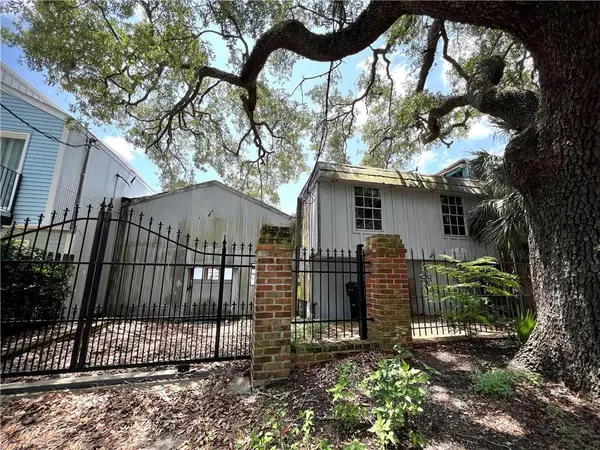 162-166 S Roadway Street #2, New Orleans, LA 70124