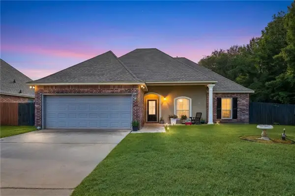 39452 Brighton Point Drive, Ponchatoula, LA 70454