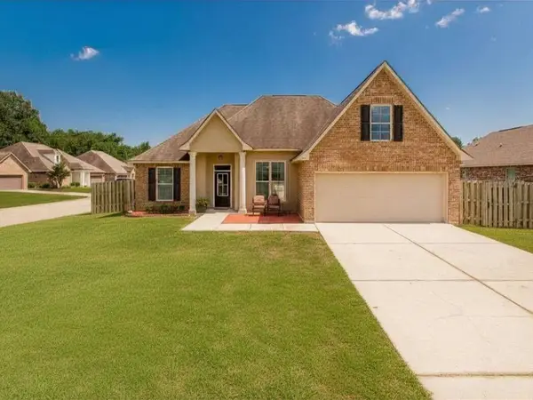 585 Ponderosa Drive, Ponchatoula, LA 70454