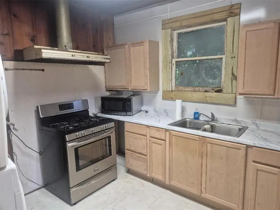 11 Chester Street, Alexandria, LA 71301 - #3