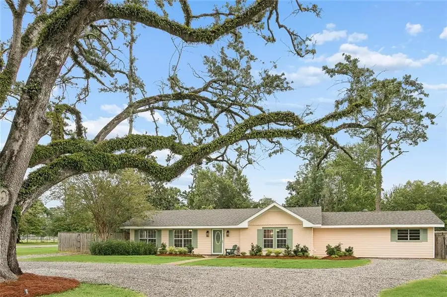 400 S. 4th Street, Ponchatoula, LA 70454 - #2