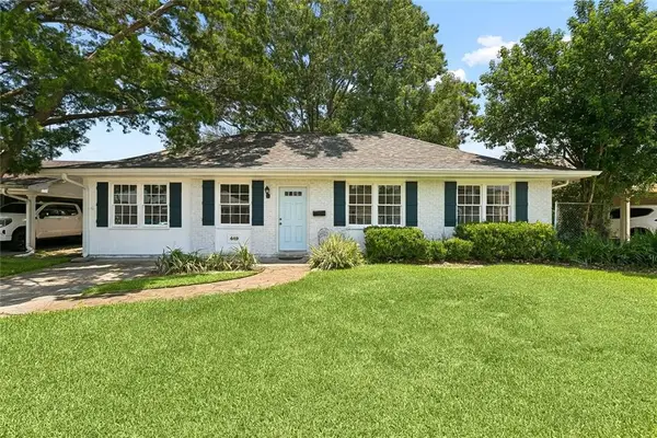 449 Stratford Drive, Harahan, LA 70123