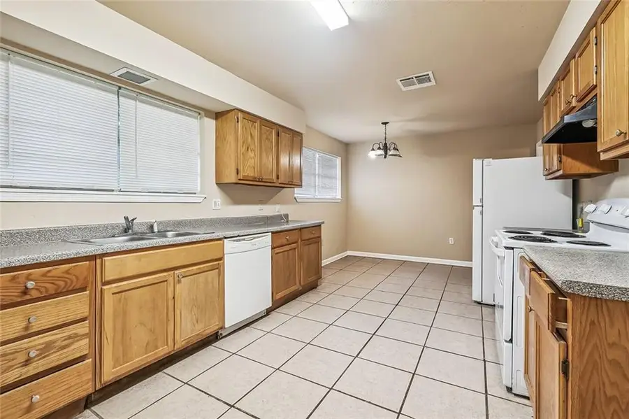 7050 52 Bunker Hill Road, New Orleans, LA 70127 - #3