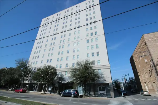 1205 St Charles Avenue #1008, New Orleans, LA 70130