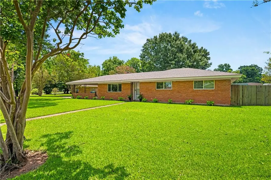 5037 Sarah Street, Alexandria, LA 71303 - #2