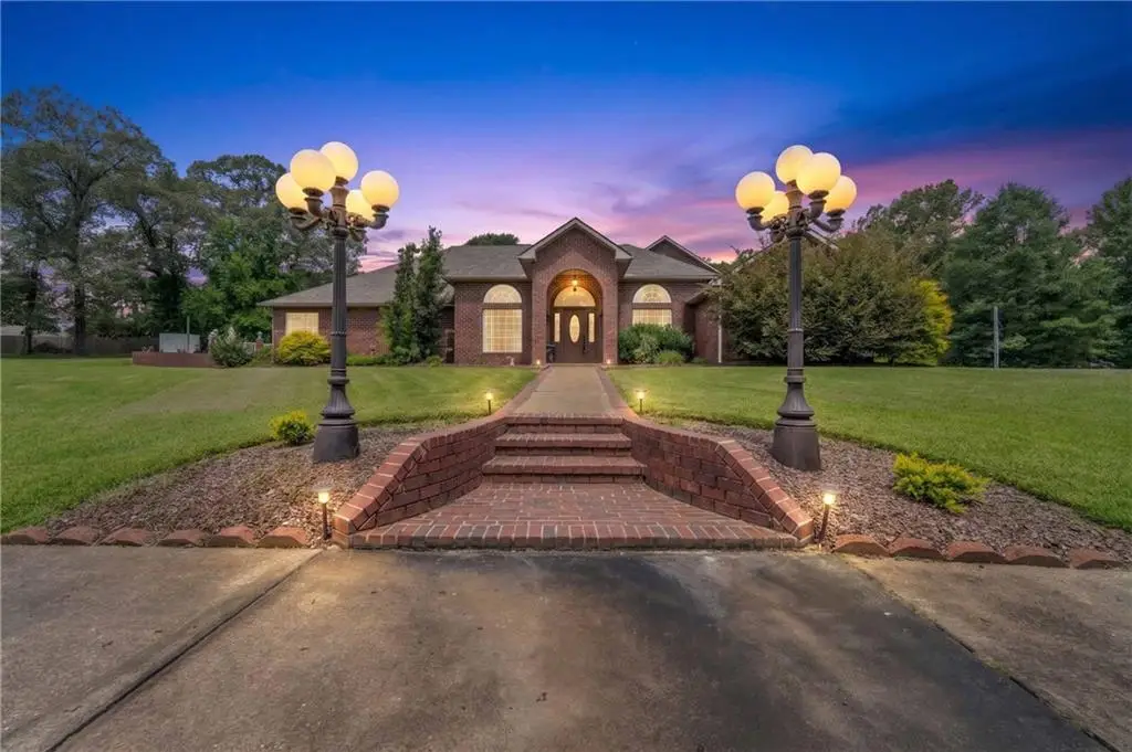 8058 Champions Way, Pineville, LA 71360 - #1