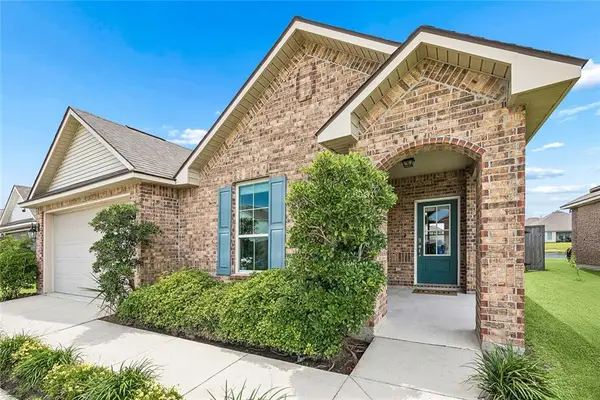 125 E Lake Court, Slidell, LA 70461