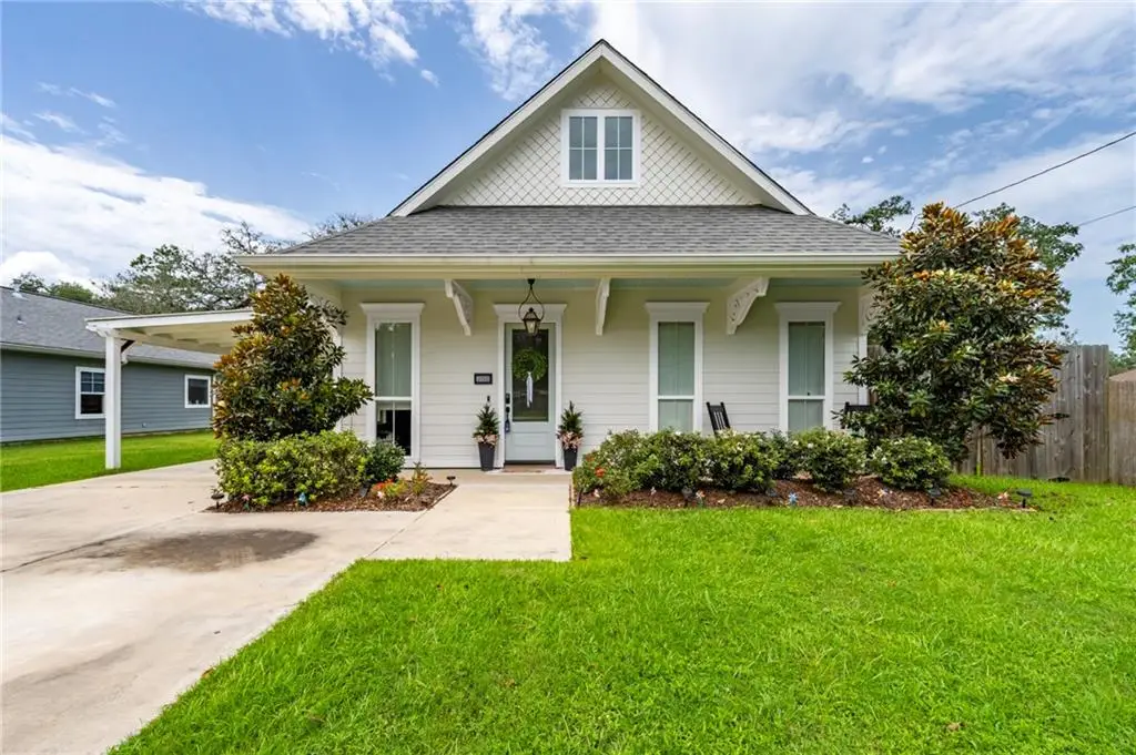 208 E Pecan Street, Ponchatoula, LA 70454 - #1