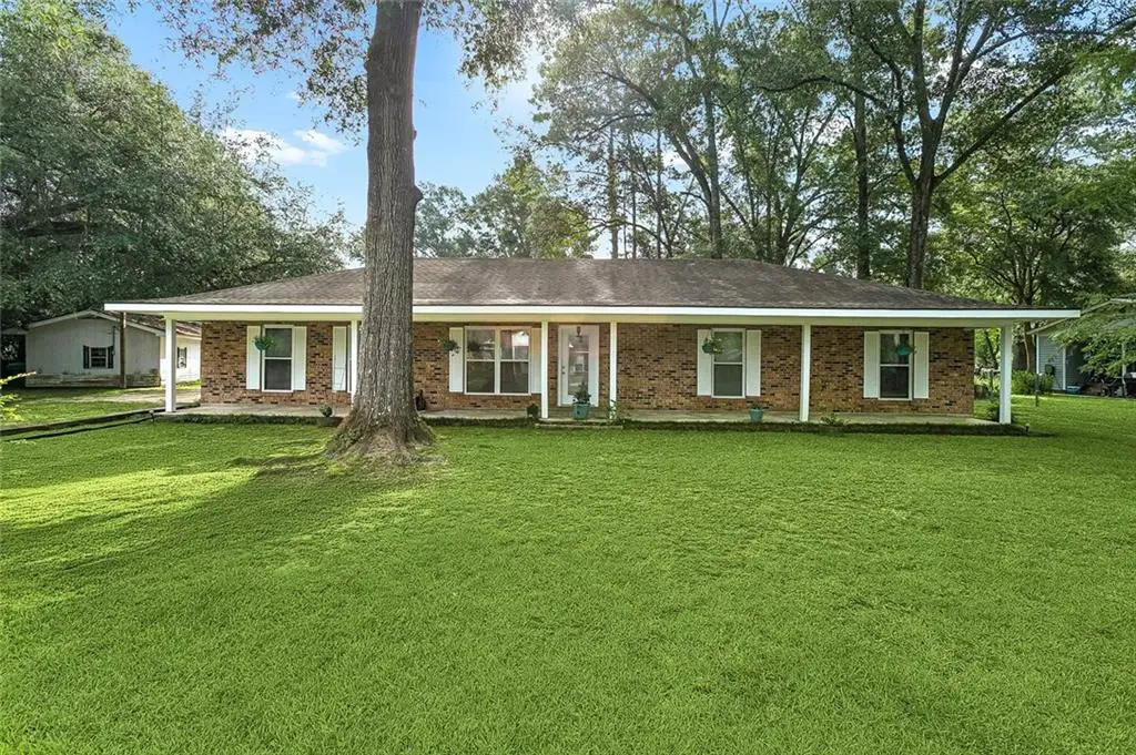 29758 Oak Street, Holden, LA 70744 - #1