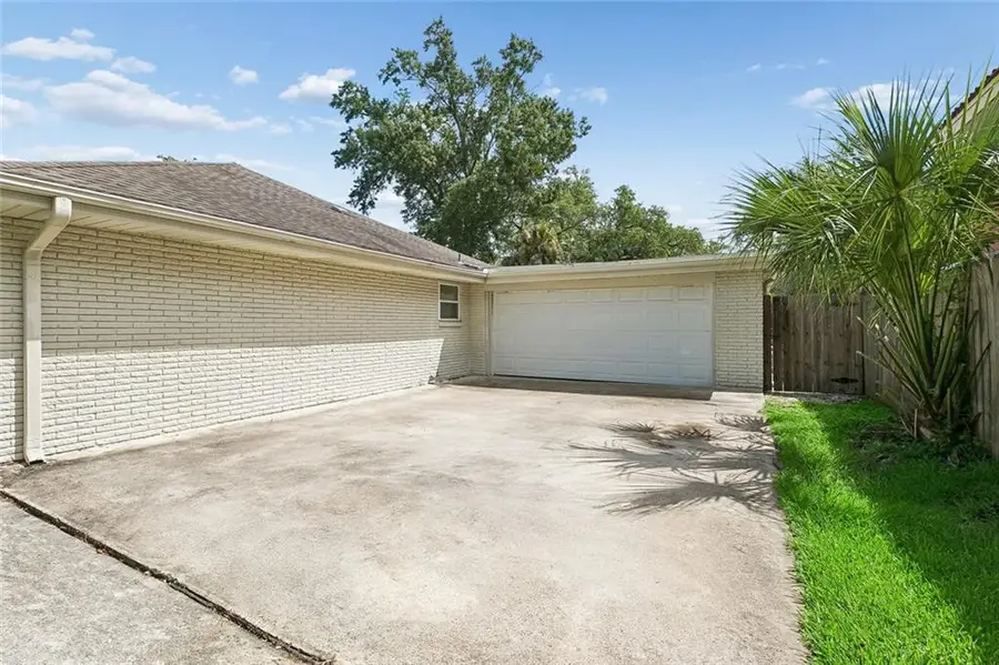 10005 Idlewood Place, River Ridge, LA 70123 - #2