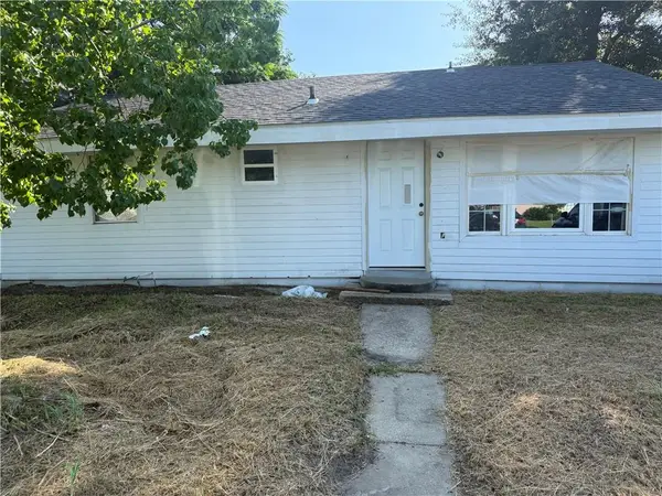 5184 Metropolitan Drive, New Orleans, LA 70126